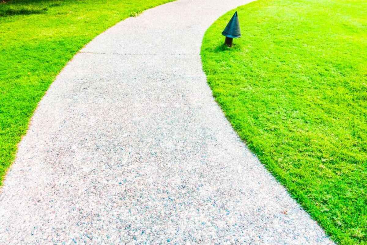 DIY garden path ideas