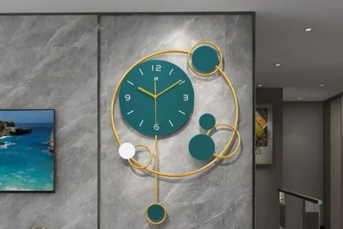 Living room wall clock decor ideas (homeparadis.com)